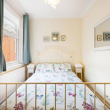 Bikki Apartments - 2 Bedroom Harrow Eksteriør billede