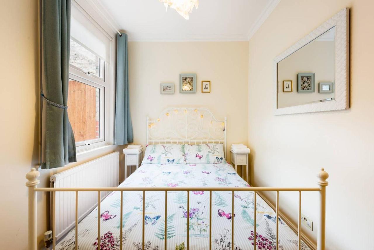 Bikki Apartments - 2 Bedroom Harrow Eksteriør billede