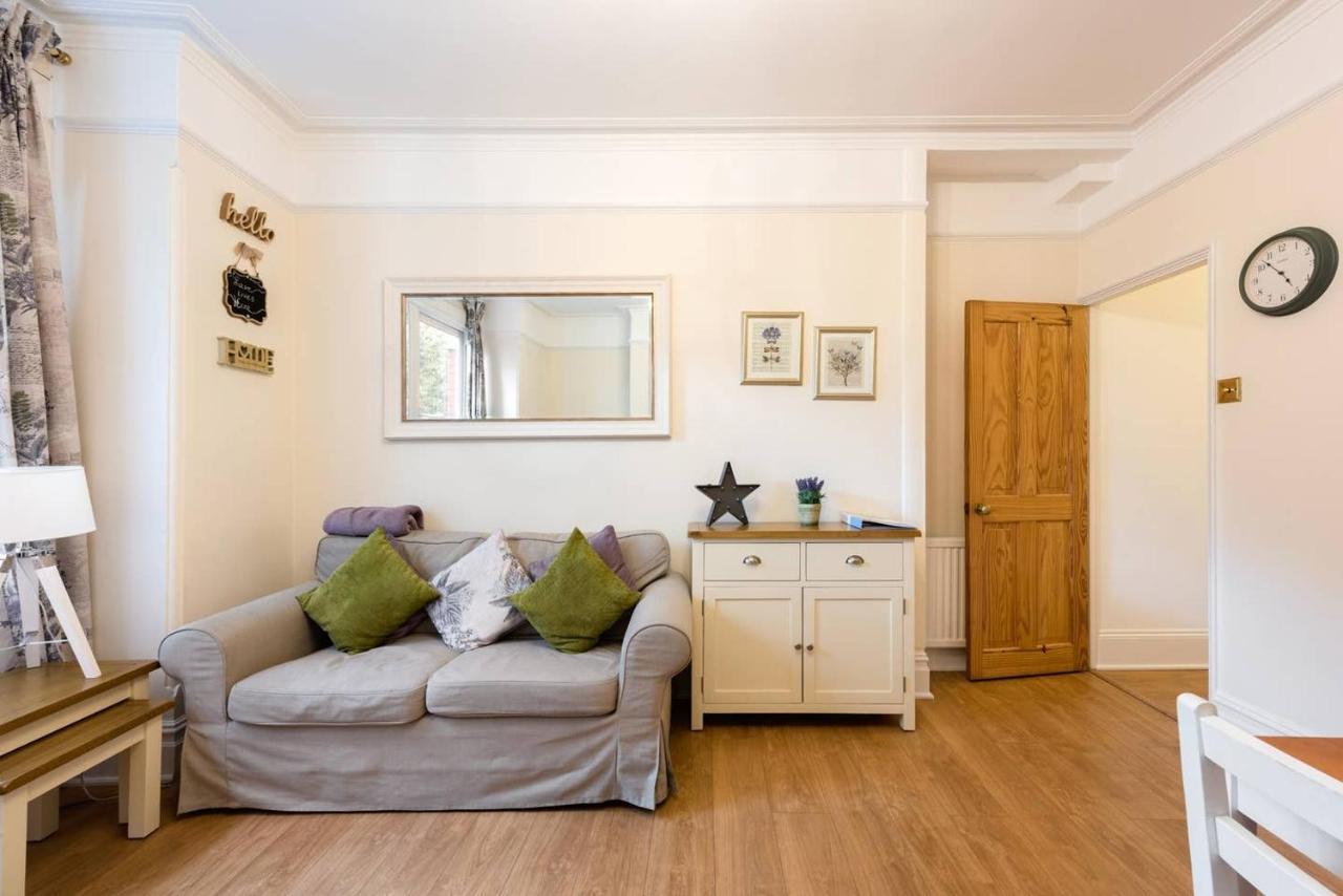 Bikki Apartments - 2 Bedroom Harrow Eksteriør billede